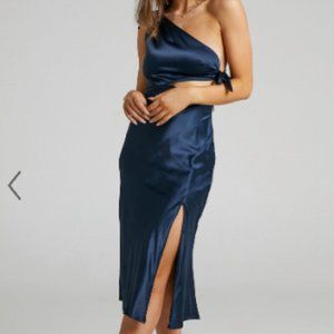 SOLD - NWT - Showpo Glaucus Dress In Navy Satin - Size 8